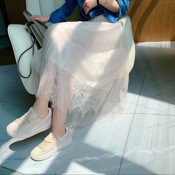 Lace Stitching Hight Waist Pleated Skirt - Picture 3 of 9